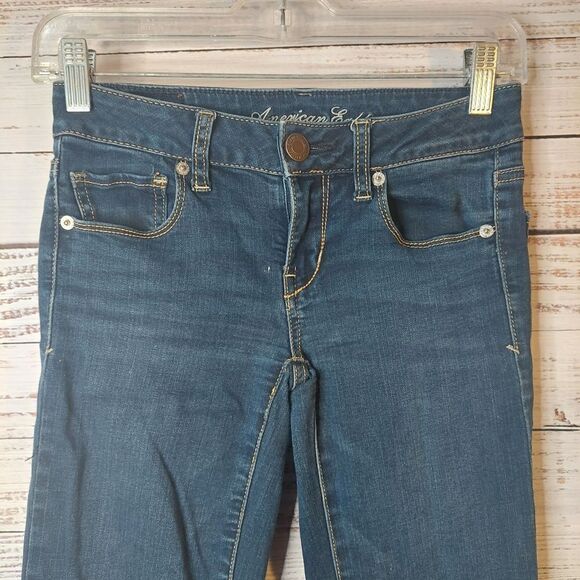 Woman's American Eagle Super Stretch Skinny Jeans sz 2 - Picture 3 of 9